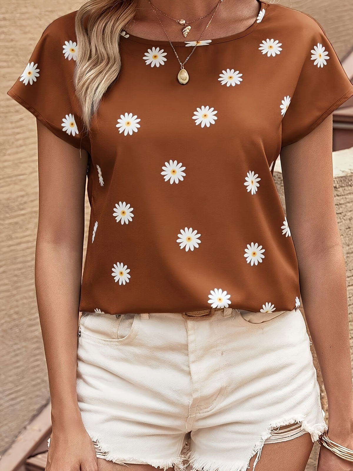 Effortless Everydaywear Lightweight Short Sleeves Floral T-Shirts for Women