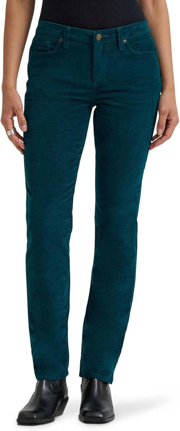 Casual and Lightweight Everyday Wear Women’s Mid Rise Jeans with Straight Leg Cut